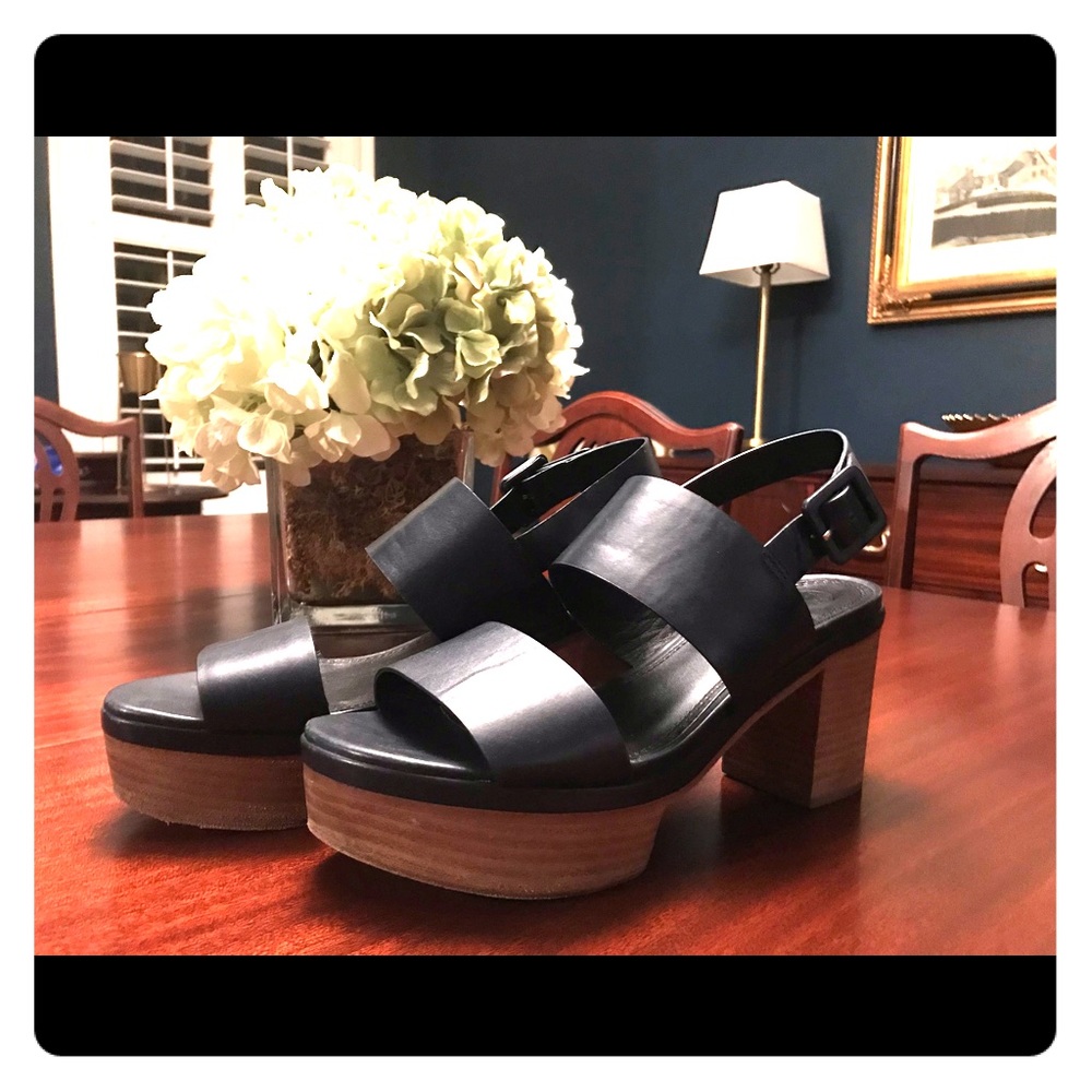 Tori Burch Navy Solana Platform Sandals